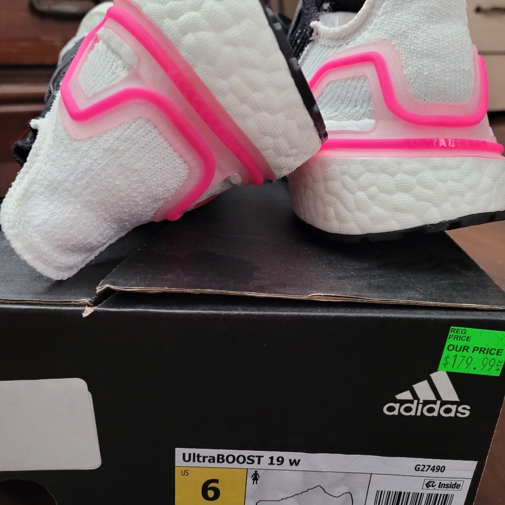 Sneakers - Picture 4 of 4